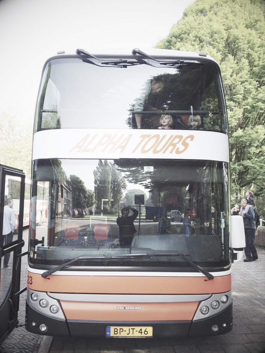 Bus