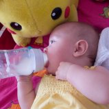 Kiki drinkt zelf