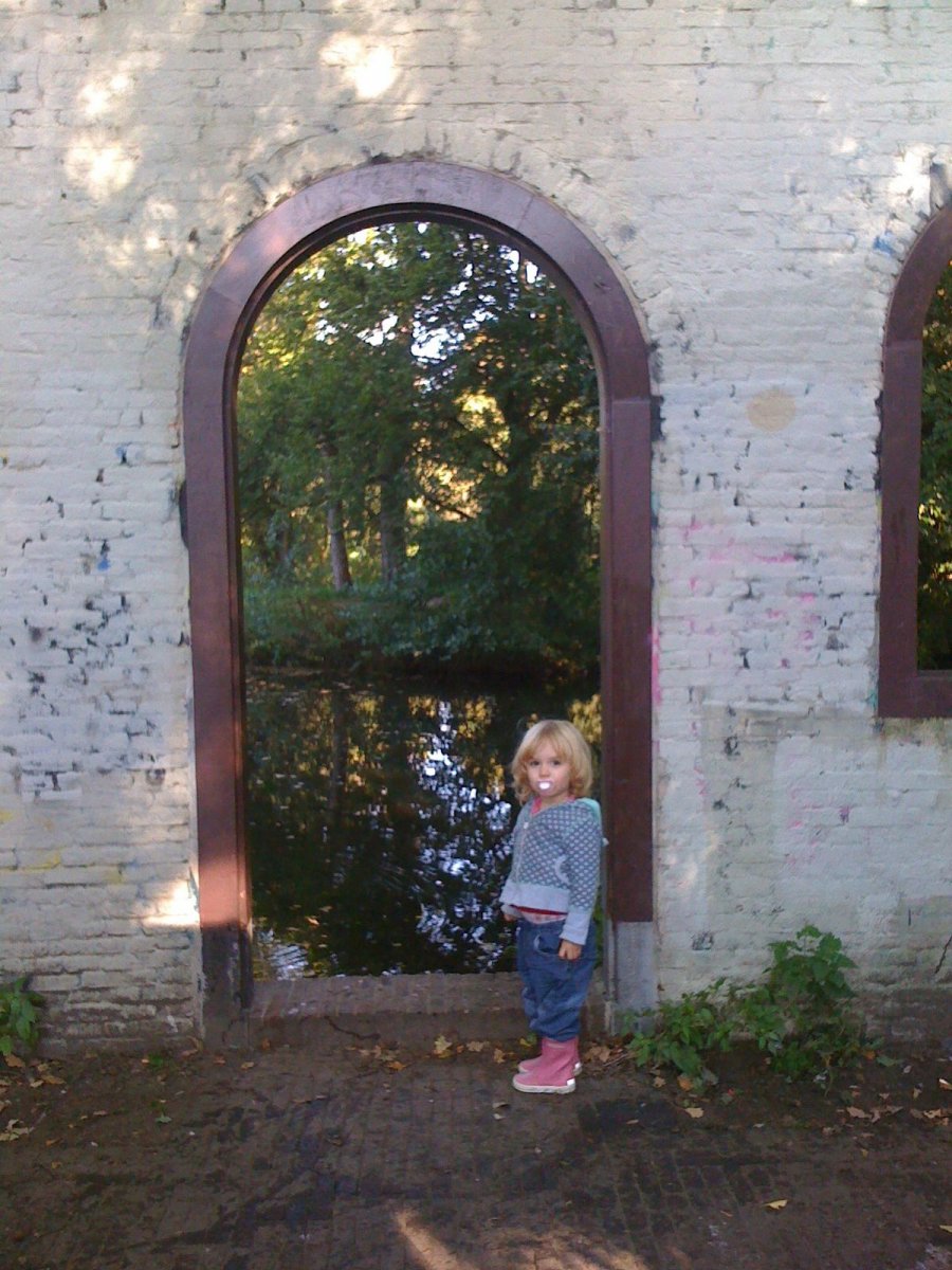 Kiki in het huisje in Frankendael