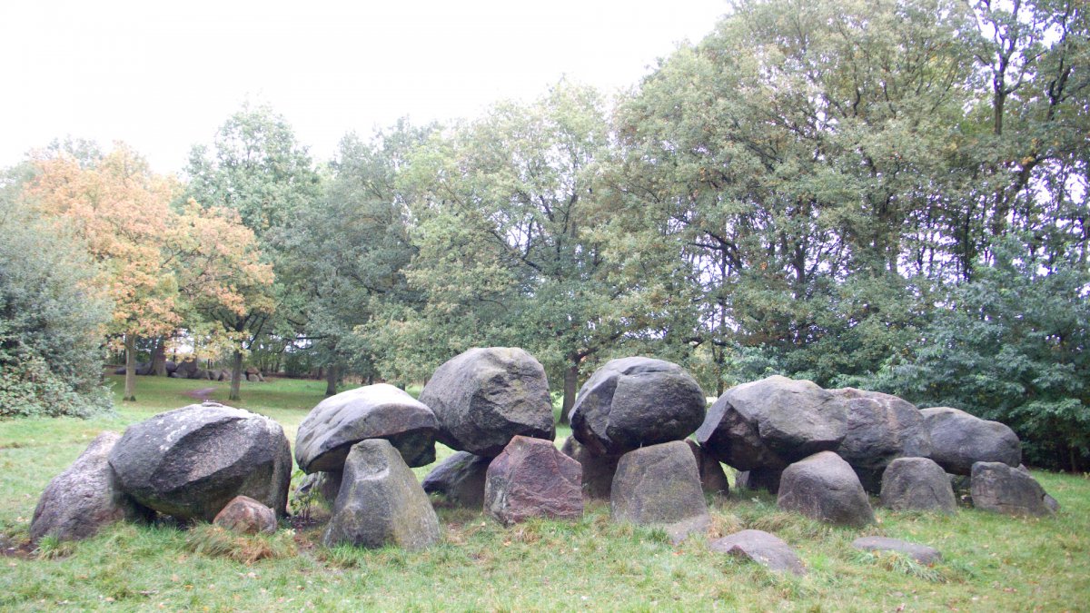 Hunebed in Rolde #01